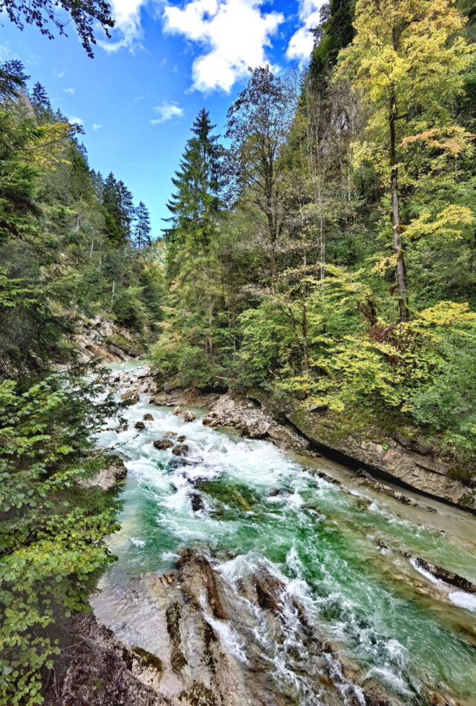 Wildromantische Klamm in Tirol - die Tiefenbachklamm